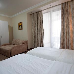 Habitación con 2 Camas Individuales